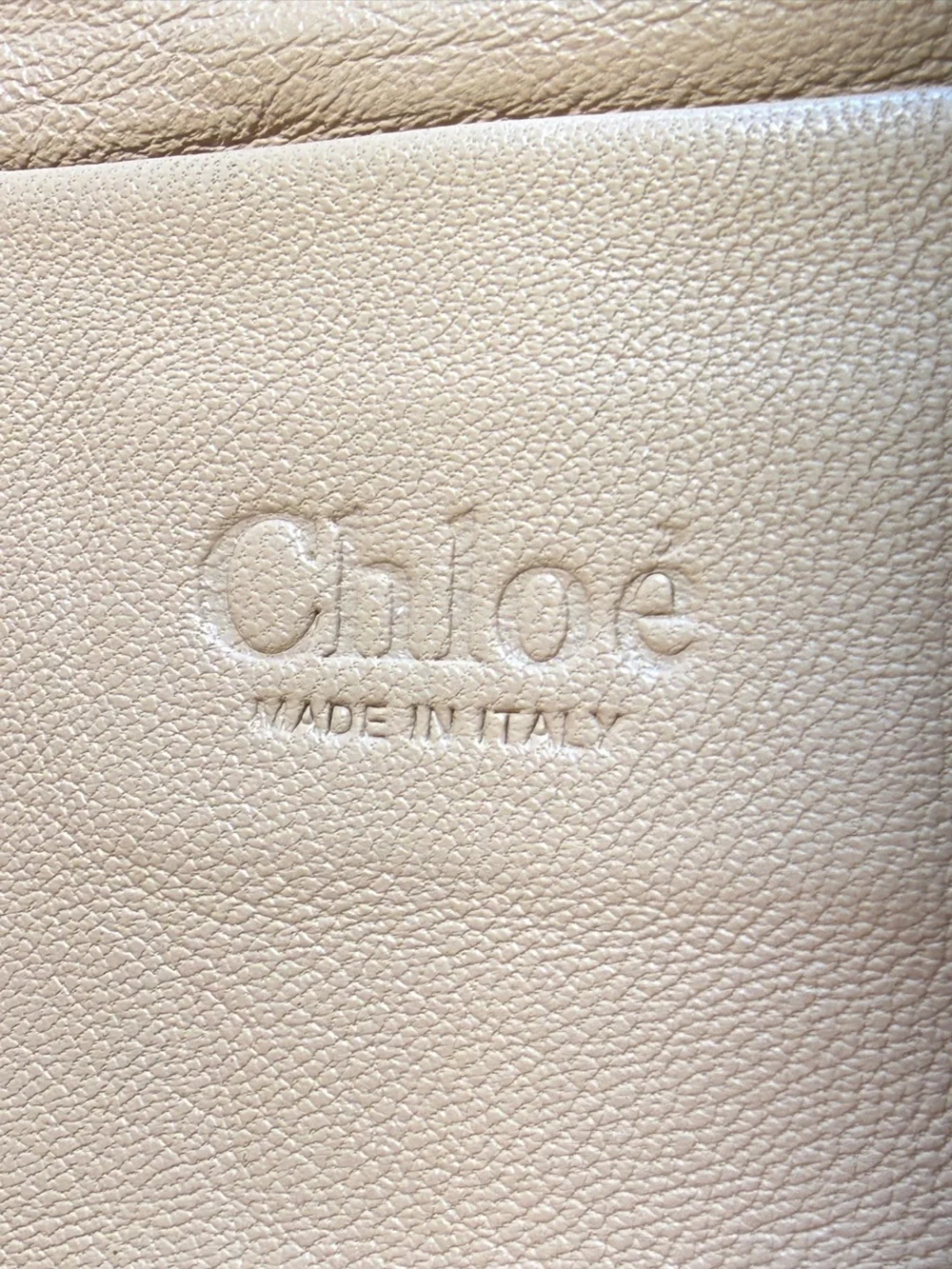 Chloé Gray Lizard-Embossed Leather Clutch with Gold Turnlock